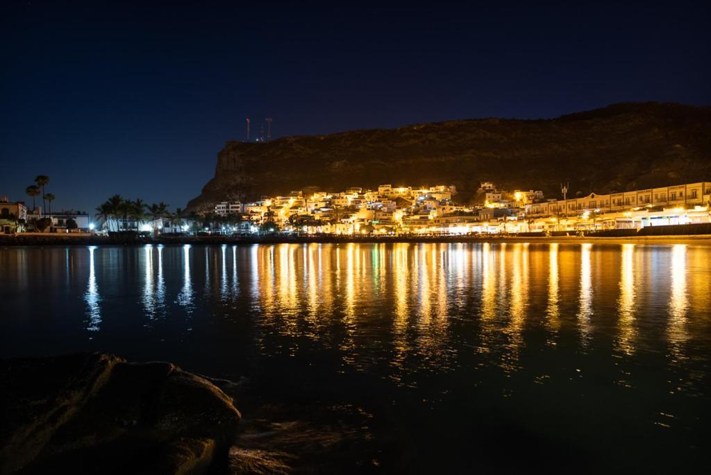 Edificio Playa Apartment Puerto De Mogan Ngoại thất bức ảnh